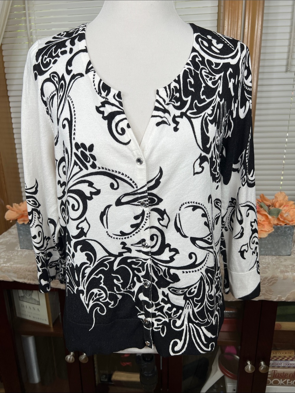 White House Black Market Black and White Damask-Style Cardigan XL